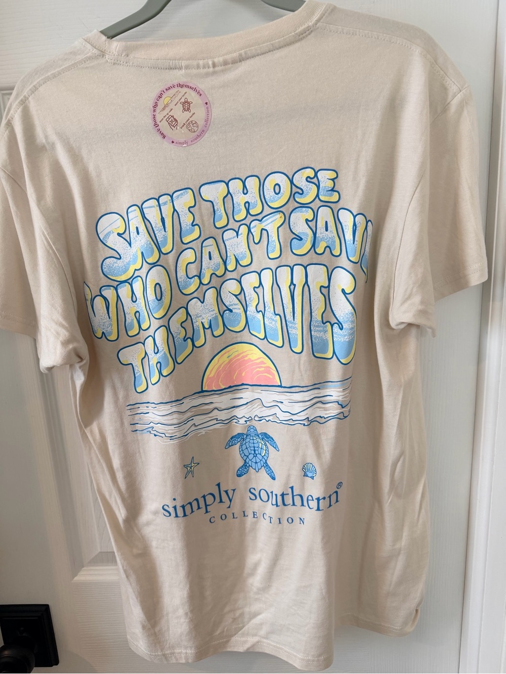 Simply Southern Save the Turtles Graphic T-Shirt Medium NWT Coastal Beach Tee - Picture 3 of 3